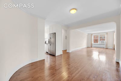 /international/us/73-12-35th-avenue-queens-ny-110098244174/
