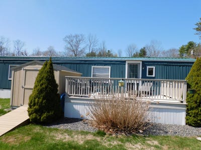 /international/us/744-s-us-rte-1-york-me-110099454999/