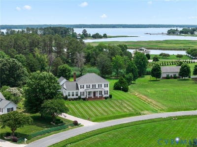 /international/us/2311-cold-cheer-drive-tappahannock-va-110108721071/