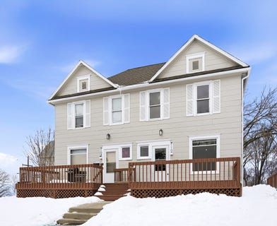 /international/us/108-110-e-iroquois-street-freeport-il-110104496334/