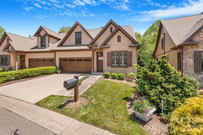 /international/us/50-meadow-village-lane-asheville-nc-110108073165/