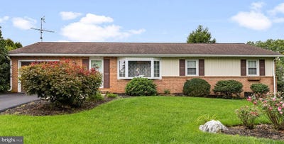 /international/us/206-mellinger-circle-ephrata-pa-110120083095/
