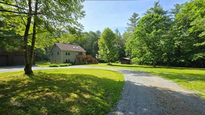 /international/us/3620-county-route-9-east-chatham-ny-110108919709/