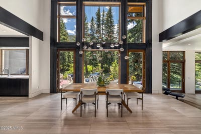/international/us/2764-s-frontage-road-vail-co-110100612680/