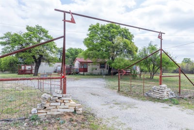 /international/us/7256-fm-3326-s-hawley-tx-110105902210/
