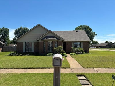 /international/us/1406-windover-lane-west-memphis-ar-110107809341/