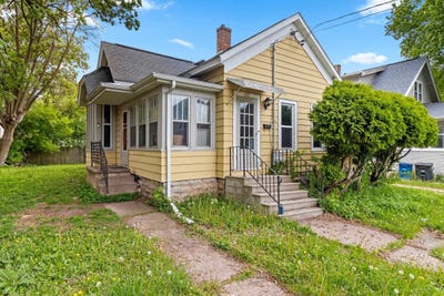 /international/us/747-frederick-street-oshkosh-wi-110108220966/