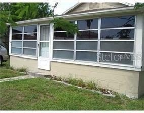 /international/us/18005-1st-street-e-redington-shores-fl-110094726776/