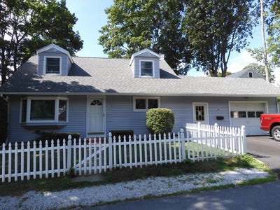 /international/us/19-perkins-amesbury-ma-110100940466/