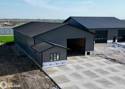 /international/us/1630-e-10th-st-carroll-ia-110099381841/