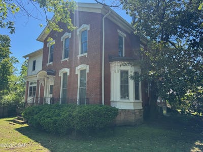 /international/us/709-e-12th-street-baxter-springs-ks-110107731118/