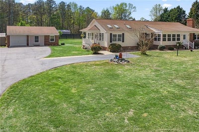 /international/us/5542-dilly-e-lane-gloucester-va-110107244566/