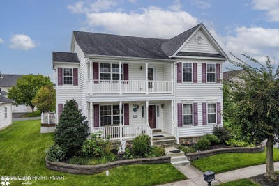 /international/us/1327-wheatland-avenue-pennsburg-pa-110119961459/