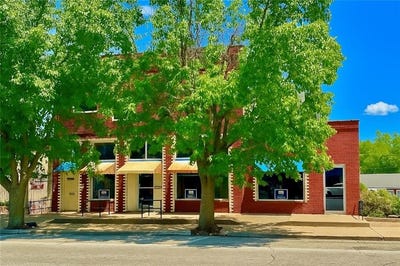 /international/us/1817-n-main-street-higginsville-mo-110100613280/?lang=zh-tw