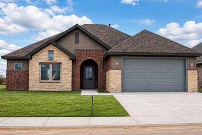 /international/us/1009-n-5th-street-wolfforth-tx-110107713958/