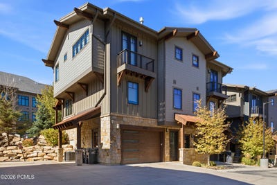 /international/us/3792-blackstone-drive-park-city-ut-110120461775/