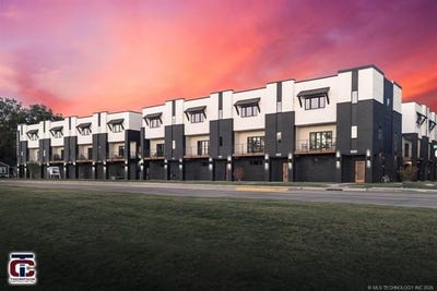 /international/us/3777-s-riverside-drive-tulsa-ok-110105729278/