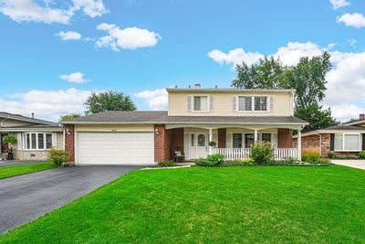 /international/us/9031-shady-drive-hickory-hills-il-110119585166/