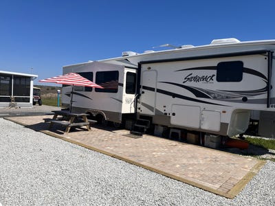 /international/us/69b-leeward-street-north-topsail-beach-nc-110100722657/