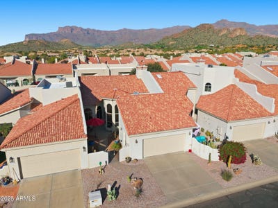 /international/us/8762-e-sandtrap-court-gold-canyon-az-110104290920/
