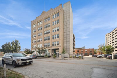 /international/us/112-11th-street-des-moines-ia-110107688798/