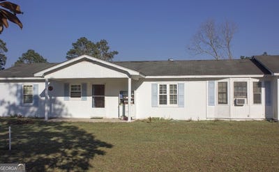 /international/us/695-jasmine-drive-douglas-ga-110106990130/