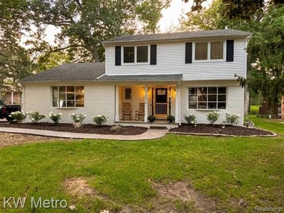 /international/us/1476-chanticlair-circle-wixom-mi-110110257605/