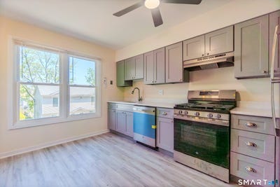 /international/us/78-york-street-west-haven-ct-110106003752/