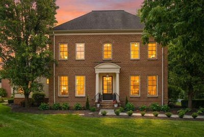 /international/us/7747-sutton-place-new-albany-oh-110108611517/