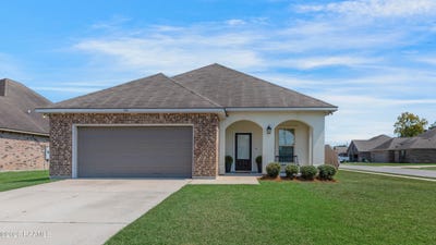 /international/us/100-saint-kenan-street-youngsville-la-110119968787/