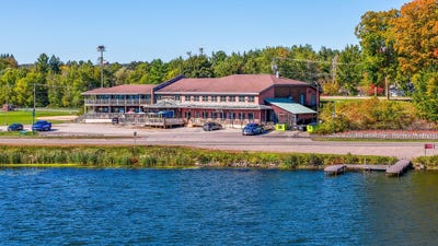 /international/us/720-hwy-102-rib-lake-wi-110120454195/