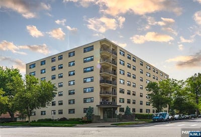 /international/us/25-grand-avenue-hackensack-nj-110108353163/