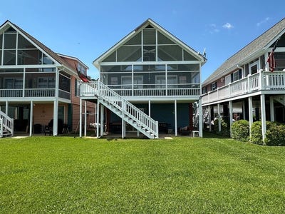 /international/us/1049-island-court-summerton-sc-110098909939/