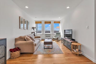 /international/us/25-w-broadway-long-beach-ny-110107281880/