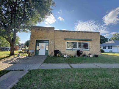 /international/us/605-e-4th-avenue-brodhead-wi-110102070884/