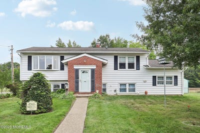 /international/us/200-university-avenue-pemberton-nj-110101458362/