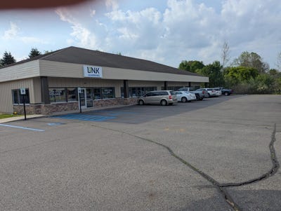 /international/us/1324-w-state-street-belding-mi-110108303740/