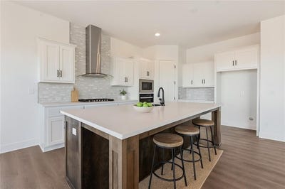 /international/us/1475-n-163rd-street-basehor-ks-110106677069/