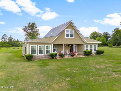 /international/us/2187-mayo-road-grand-ridge-fl-110098356921/