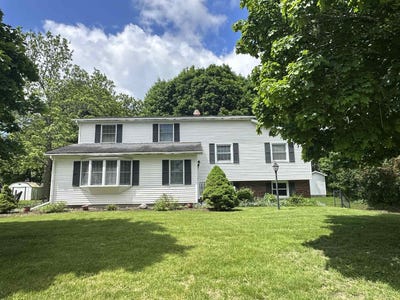 /international/us/12-haggerty-rd-potsdam-ny-110100048435/