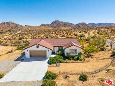 /international/us/7765-elwood-st-joshua-tree-ca-110120134431/