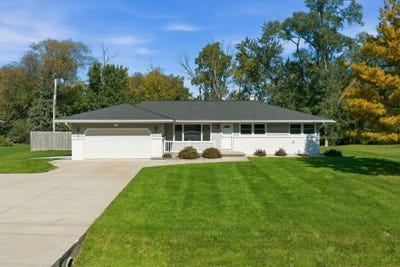 /international/us/12600-w-cleveland-ave-new-berlin-wi-110120584064/
