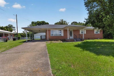 /international/us/414-e-main-street-powderly-ky-110108416608/