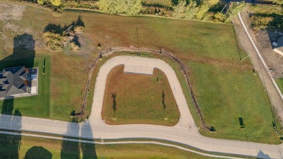 /international/us/3206-honeycomb-courts-spirit-lake-ia-110102620438/