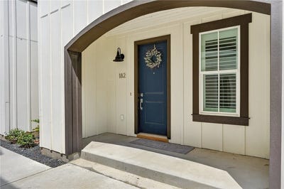 /international/us/182-spanish-dagger-port-aransas-tx-110107053205/