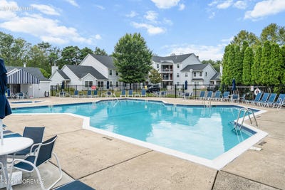 /international/us/1313-waters-edge-drive-toms-river-nj-110108139477/