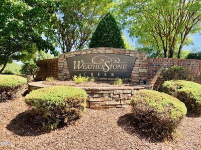 /international/us/613-weather-ridge-lane-cary-nc-110103759830/