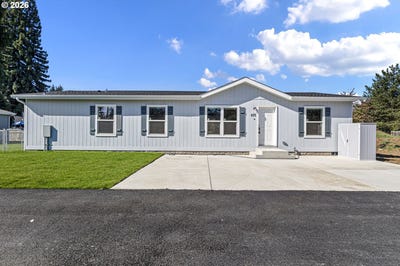 /international/us/675-n-16th-st-cottagegrove-or-110119792319/