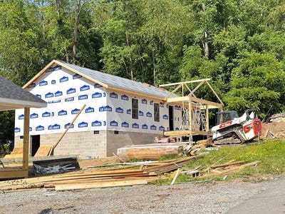 /international/us/66-goff-rd-oak-hill-wv-110109116119/