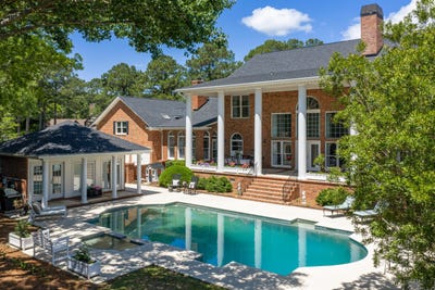 /international/us/1210-chersonese-round-mount-pleasant-sc-110107871585/